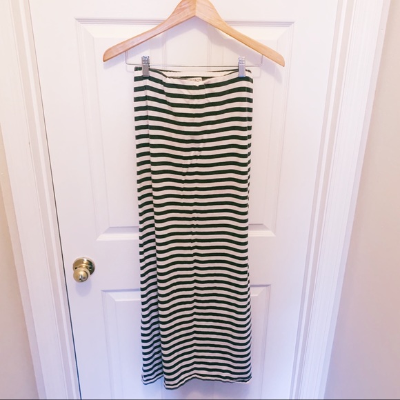 Billabong Black and White Striped Maxi Skirt 🖤🤍 - Picture 1 of 3